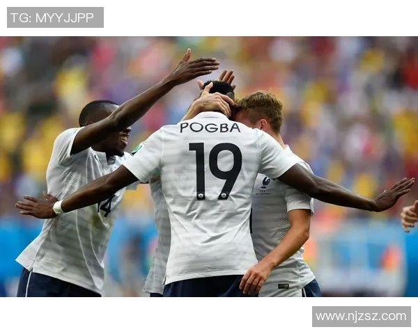 足球明星在街头的真实瞬间精彩视频素材分享 足球明星在街头的真实瞬间精彩视频素材分享