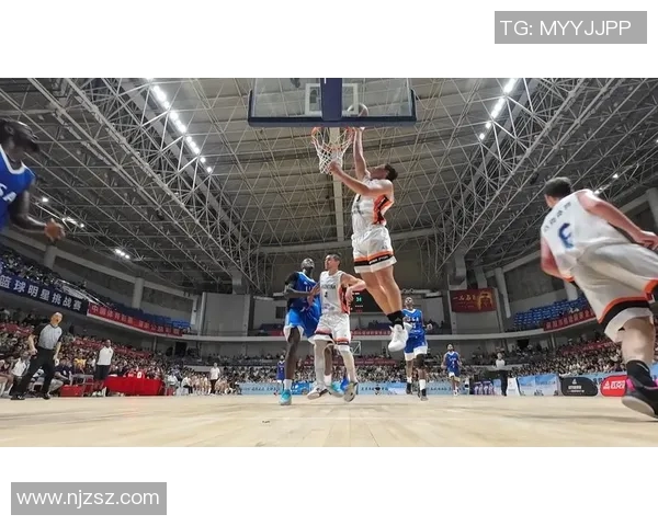 体育明星私下生活揭秘运动场外的真实瞬间与精彩瞬间